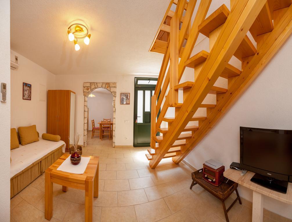 Apartments Mande And Kate Baška Voda Rom bilde